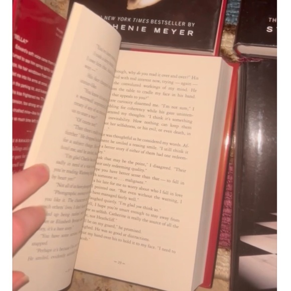 twilight book series - hard cover - Picture 5 of 5